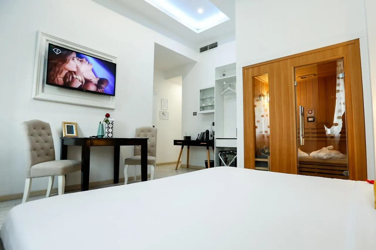 *** Hotel Escape Luxury Suite - Ca Domus Collection Roma Italia